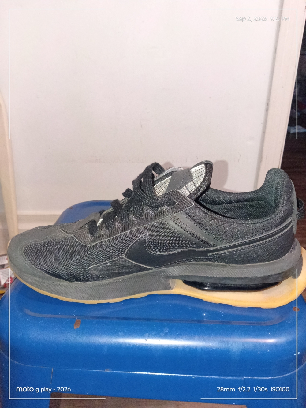 Nike Black Mesh Low-Top Sneaker with Gum Sole